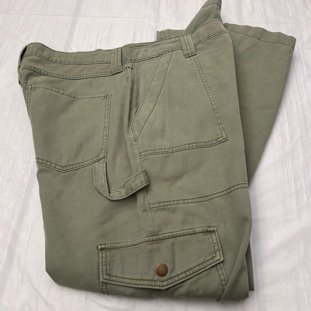 Arizona Women's High-Rise Straight Cargo Green Pant-Juniors Size 13 - Picture 8 of 10